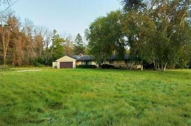1st image of 11404 N Pinehurst Cir