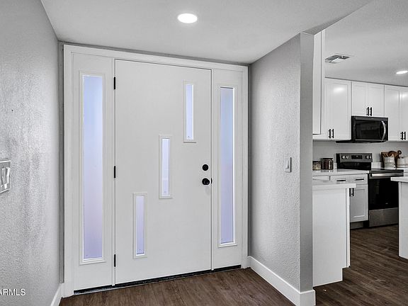 5th image of 412 E ORION Street