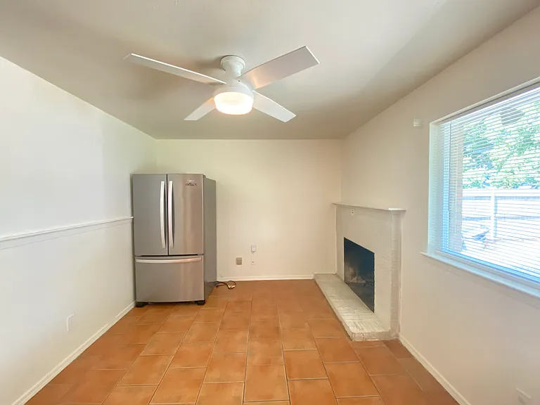 2711 Olympia Dr — Photo 9