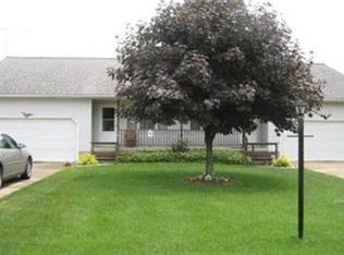 1108-10 Martin Rd, Mogadore, OH 44260