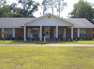 511 N Jackson St, Poplarville, MS 39470