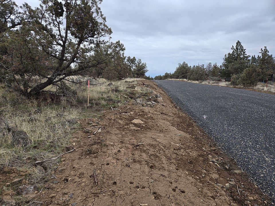 2nd image of NE Coyner Ave #1