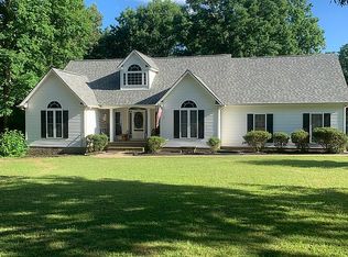 108 Eastwood Dr, Hohenwald, TN 38462