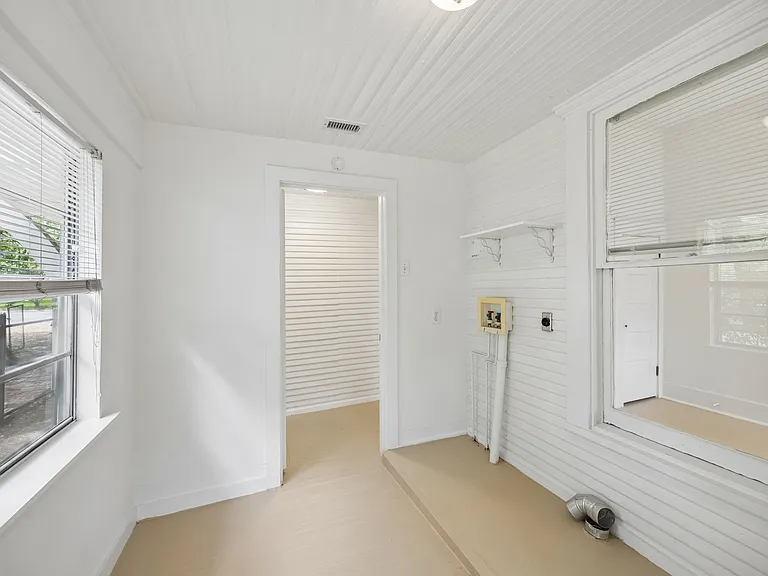 7923 Mohawk Dr — Photo 30
