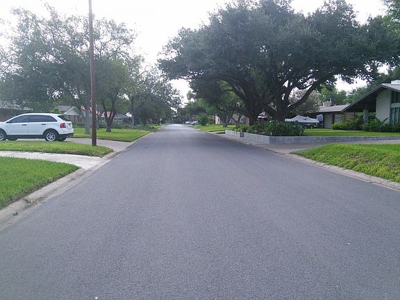 4th image of 1301 Iris Ave