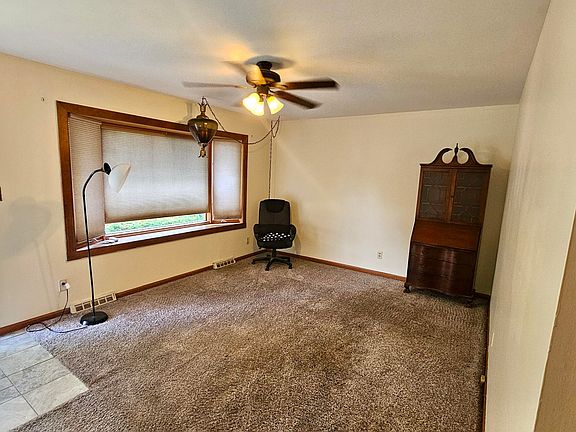 3rd image of 7123 Van Buren Ct