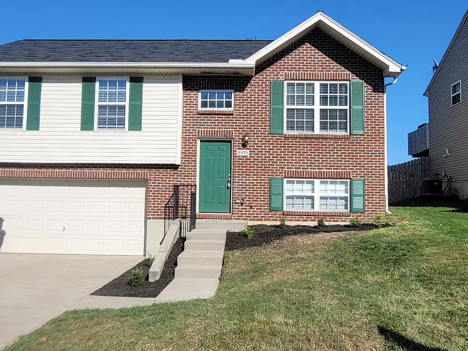2938 Donjoy Dr