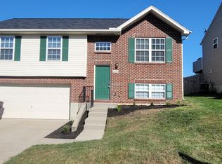 2938 Donjoy Dr, Hebron, KY 41048