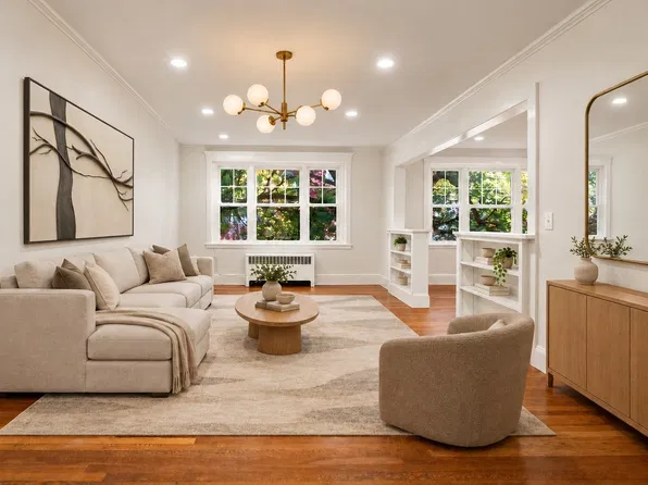 50 Lancaster Ter #3, Brookline, MA 02446