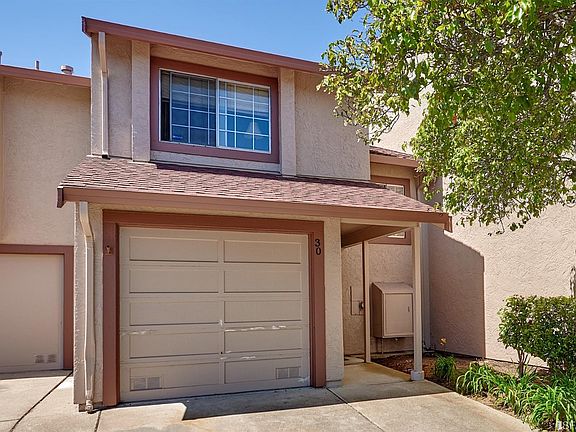 2nd image of 30 Vista View Ct