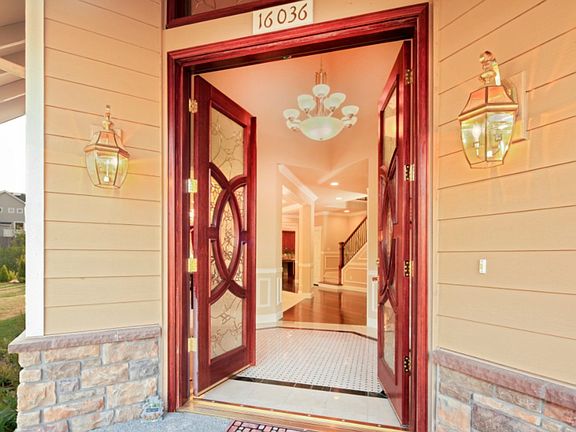 3rd image of 16036 SE 45th Pl