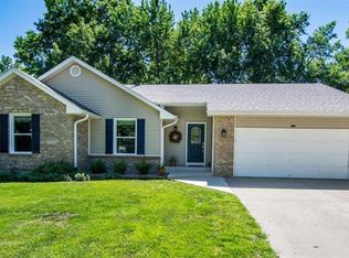 3801 Wakefield Dr, Columbia, MO 65203