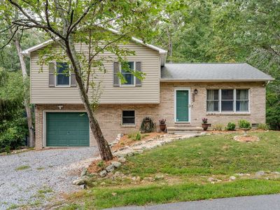 240 Red Fox Ct, Mcgaheysville, VA, 22840