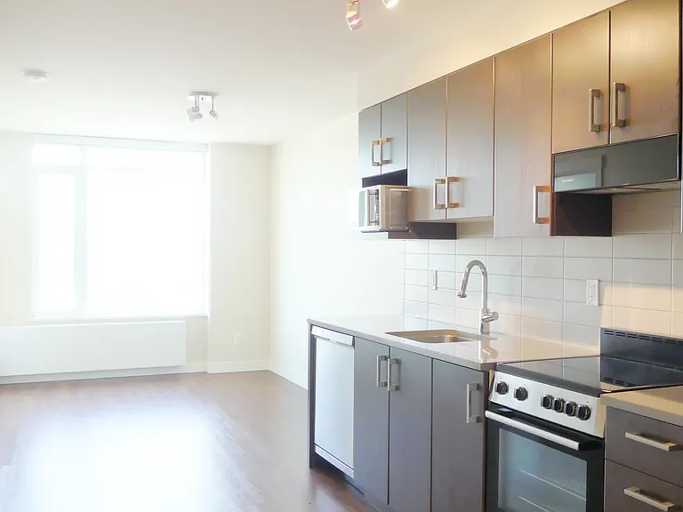 180 Switchmen St — Photo 18