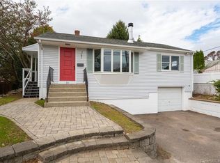 331 Benham Rd, Groton, CT 06340