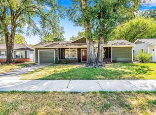 1946 Norcrest Dr, Houston, TX 77055