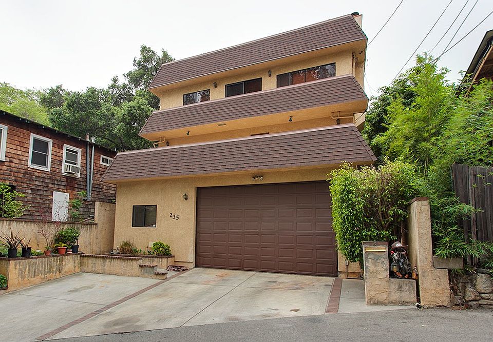 1st image of 235 Vista Circle Dr