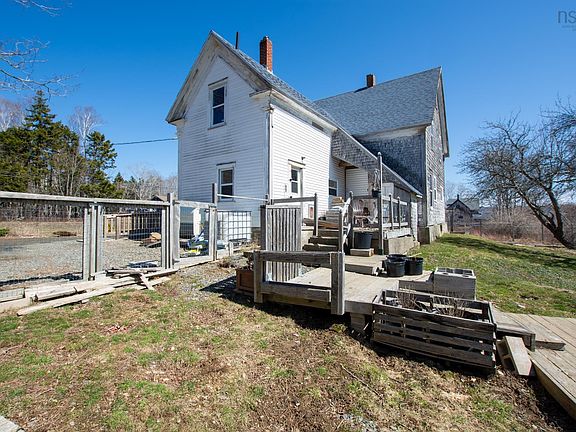 3rd image of 456 Townshipline Rd