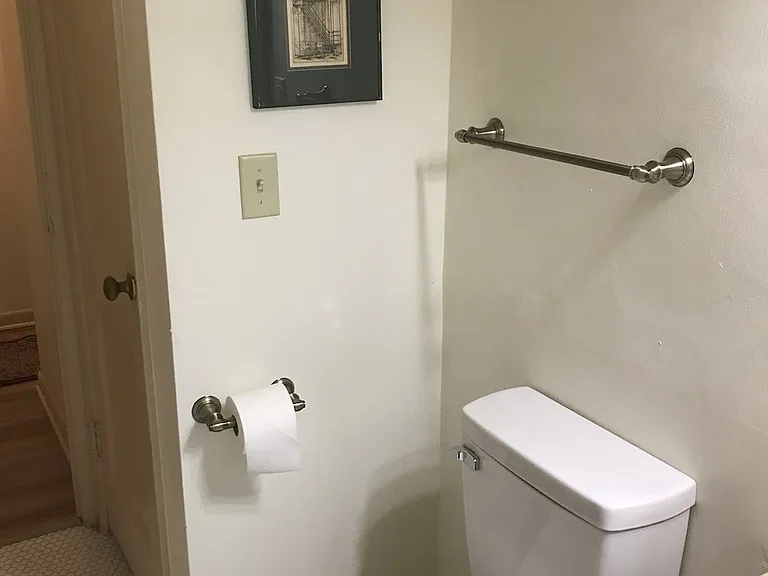 3815 Dewey Ave — Photo 16