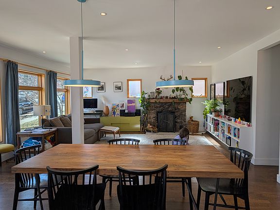 Living and dining area (Main level)