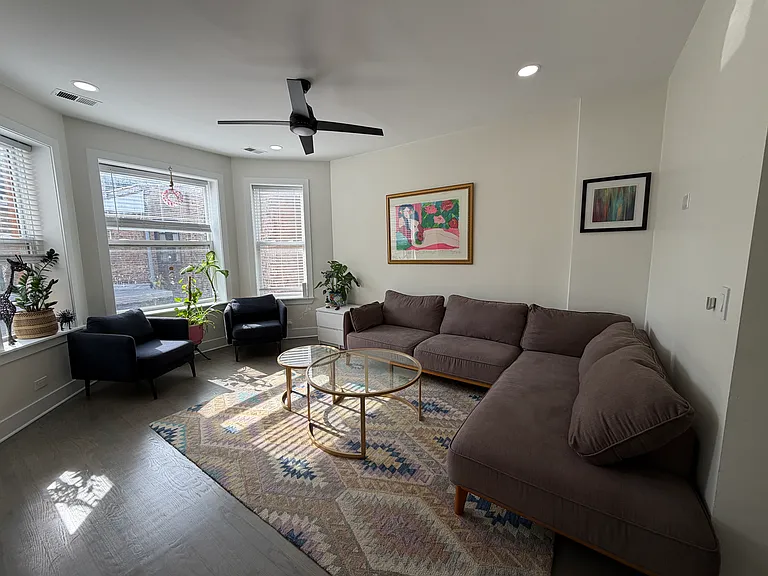 2630 N Fairfield Ave #2R — Photo 7