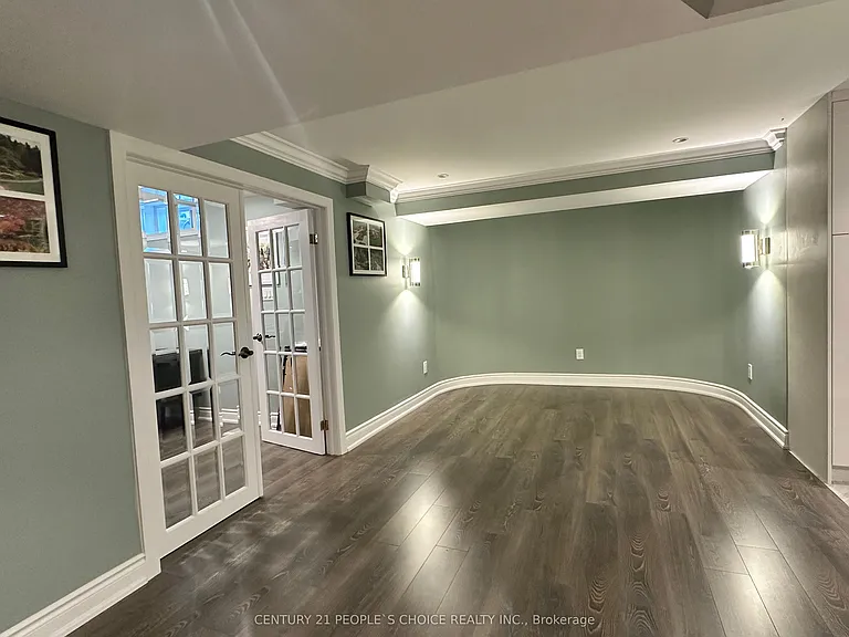 55 Beechnut Rd #BASEMENT — Photo 9