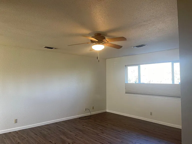 4350 Melody Ln — Photo 6