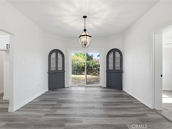 4th image of 2723 Iris St