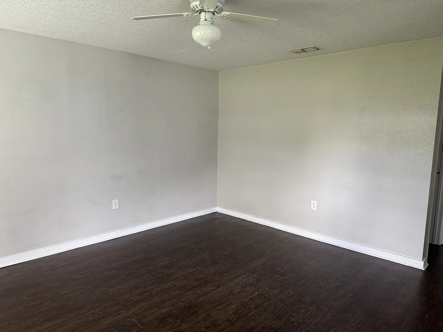 401 Se 7th Terrace - 14 — Photo 2
