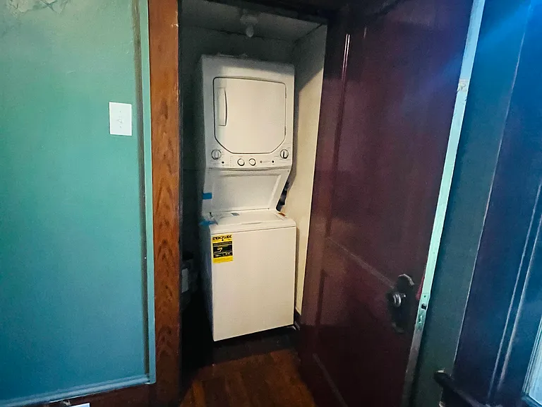 121 Flint St #3 — Photo 10