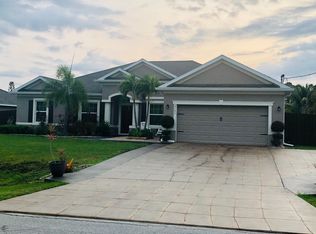 6125 NW Durian St, Port Saint Lucie, FL 34986