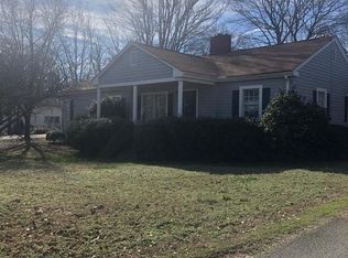 590 Benson St, Hartwell, GA 30643