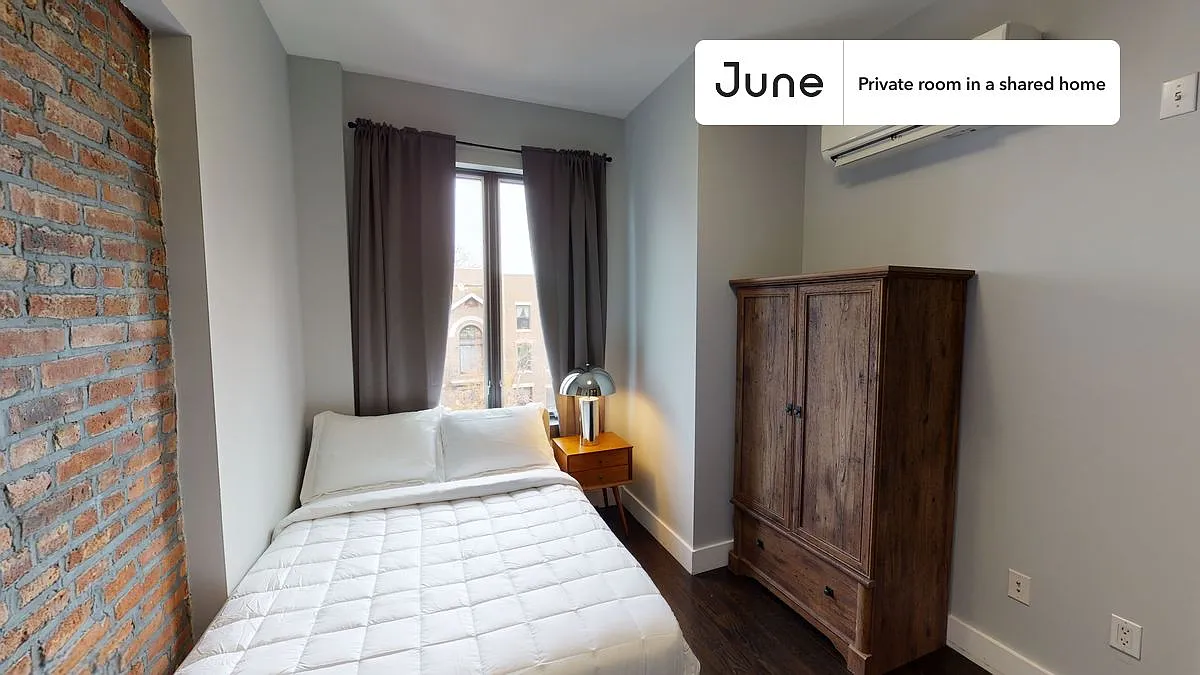 Full bedroom in 4 bed/2 bath home in Bedford-Stuyvesant #733 A — Photo 2