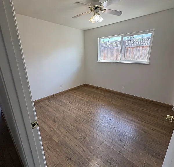 7631 Adrian Dr — Photo 13