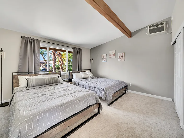 1306 W Baker Ave — Photo 9