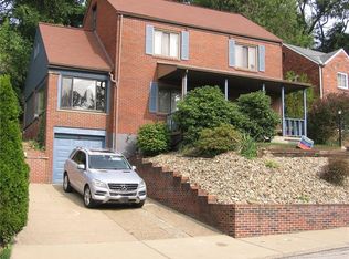 9 Oakville Dr, Pittsburgh, PA 15220