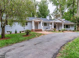 2505 Easie St, Oakton, VA 22124