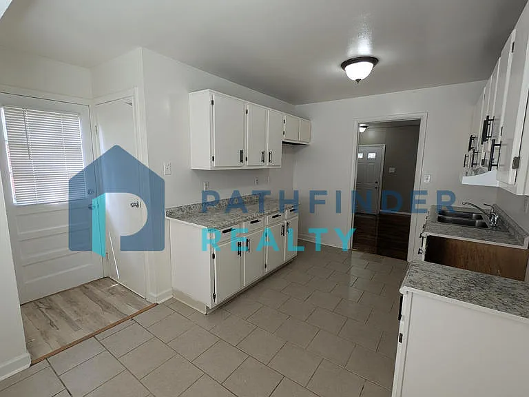 34 Whispering Dr — Photo 5