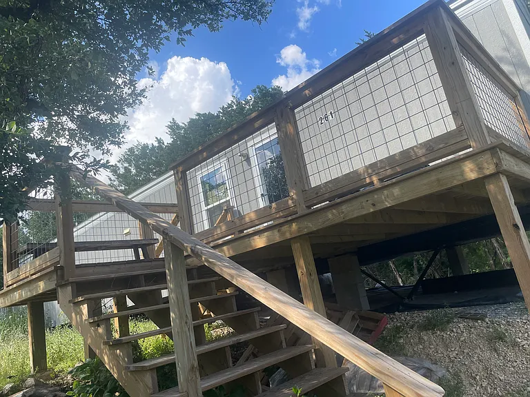261 E Clark St — Photo 10