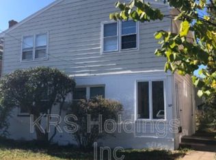 312 S Wayne St #2, Arlington, VA 22204
