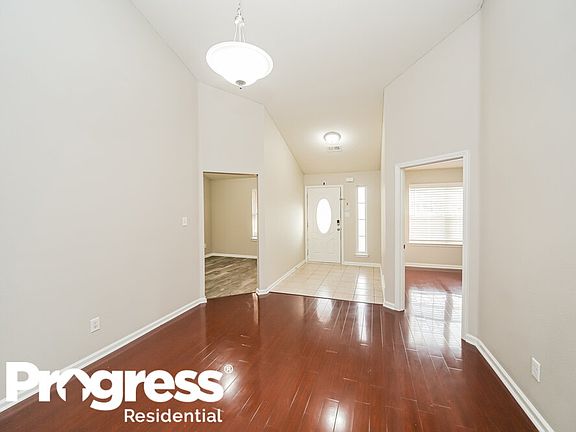 4th image of 7110 Fernbank Ln