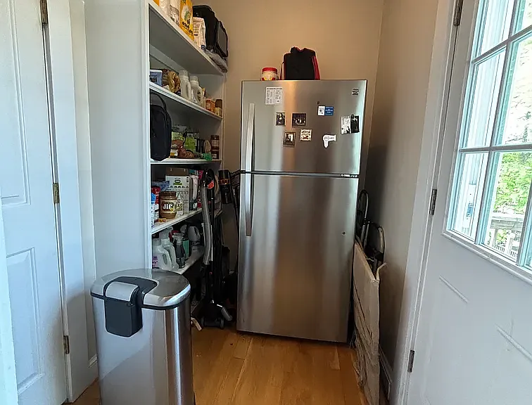 840 E 2nd St #3 — Photo 8