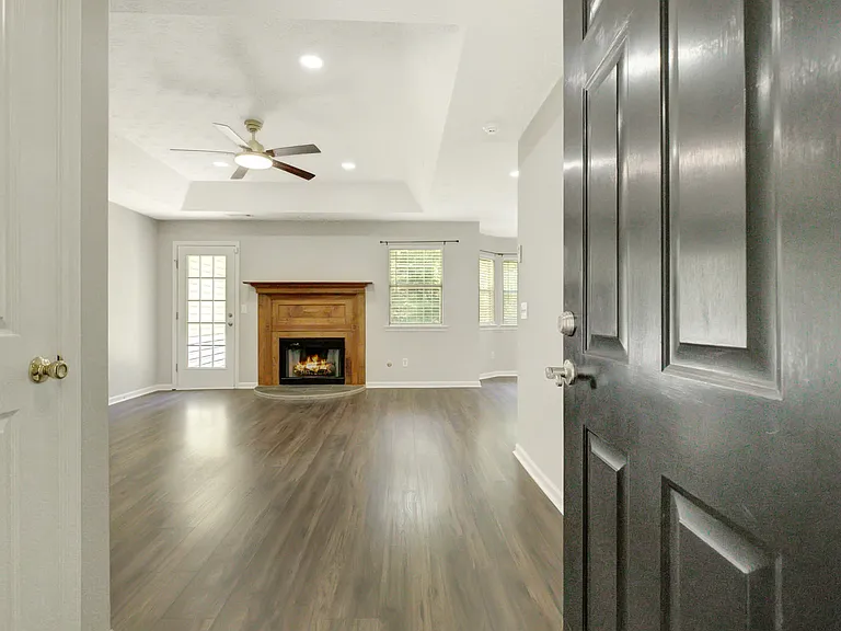 56 Pemberton Pl — Photo 8