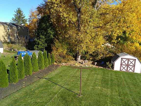 4th image of 7362 Lake Ave