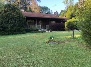 40 Yates Dr, Hampton, GA 30228