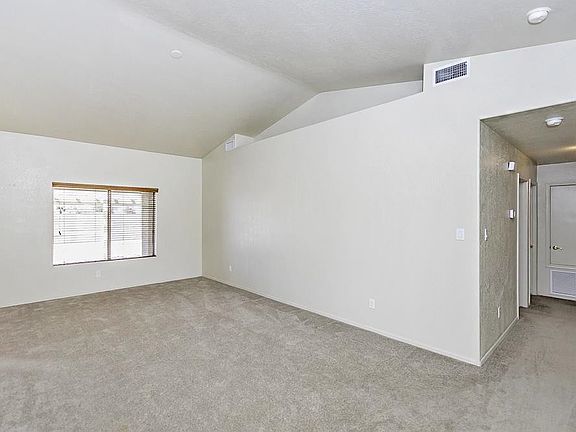 3rd image of 4640 S Jasmine Ave