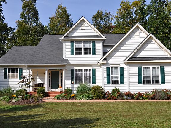 5th image of 15 Summer Breeze Ln
