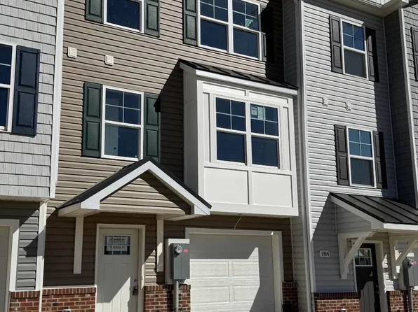 188 Guatemala Dr, Martinsburg, WV 25403