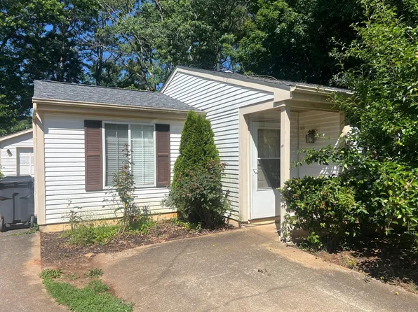 709 Sunfield Dr, Lilburn, GA 30047