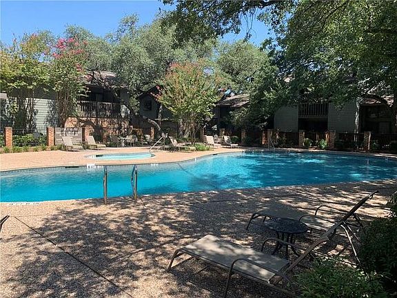 3rd image of 7122 Wood Hollow Dr APT 14